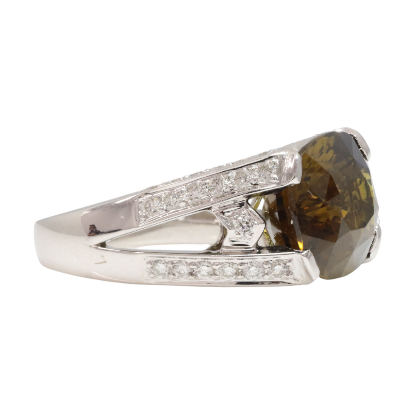 Chrysoberyl GIA certified in 18k white gold and Diamonds