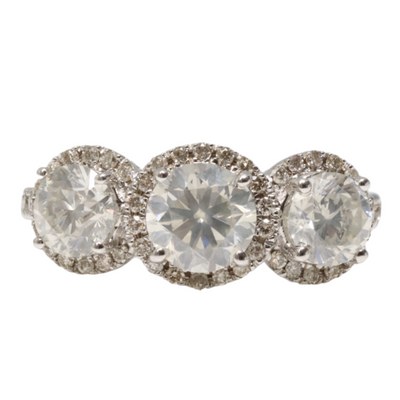 18ct white gold trilogy Diamond dress ring