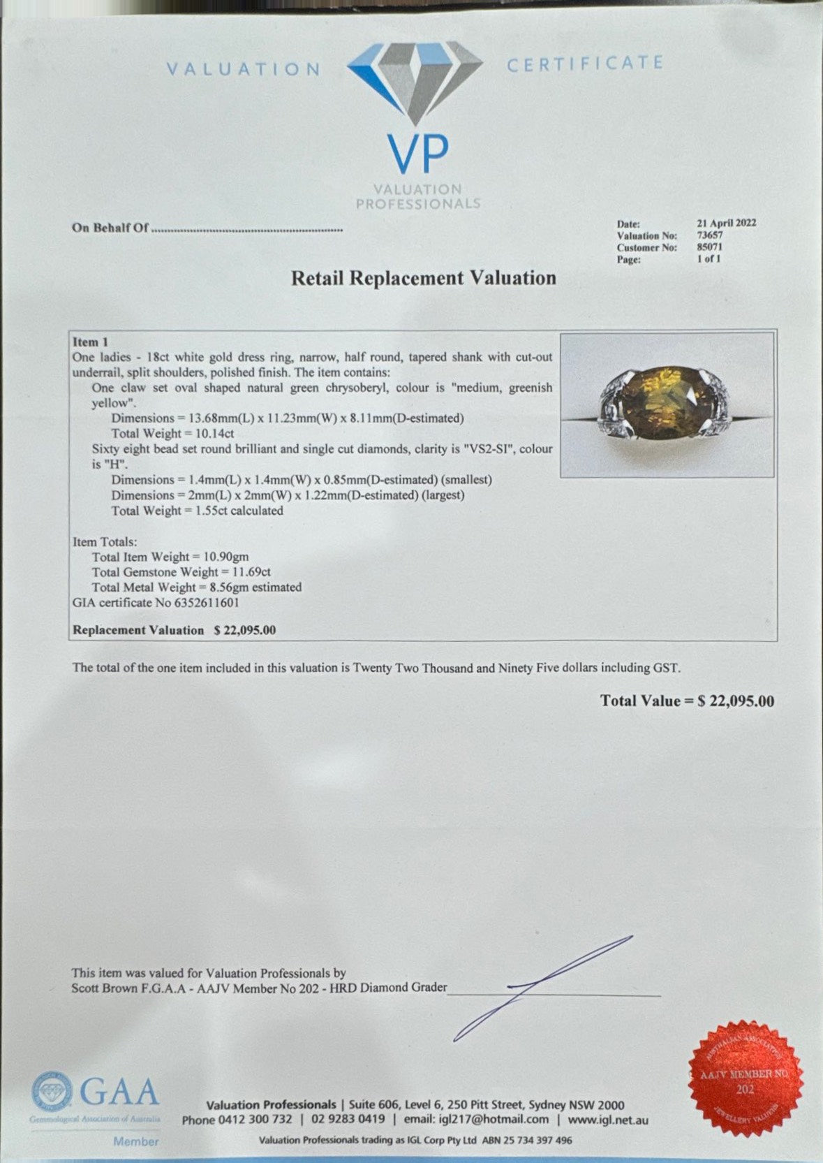 Chrysoberyl GIA certified in 18k white gold and Diamonds