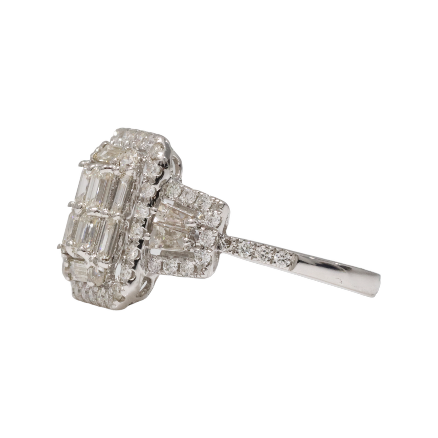 18ct White Gold Diamond Dress Ring