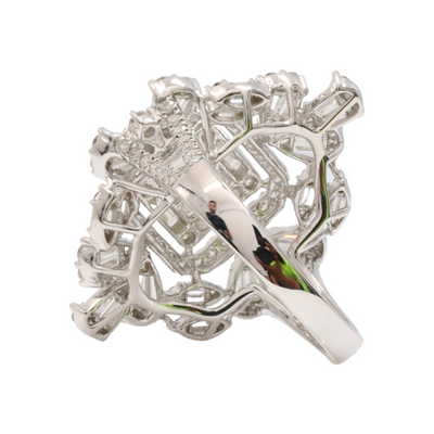 18ct White Gold Diamond ring