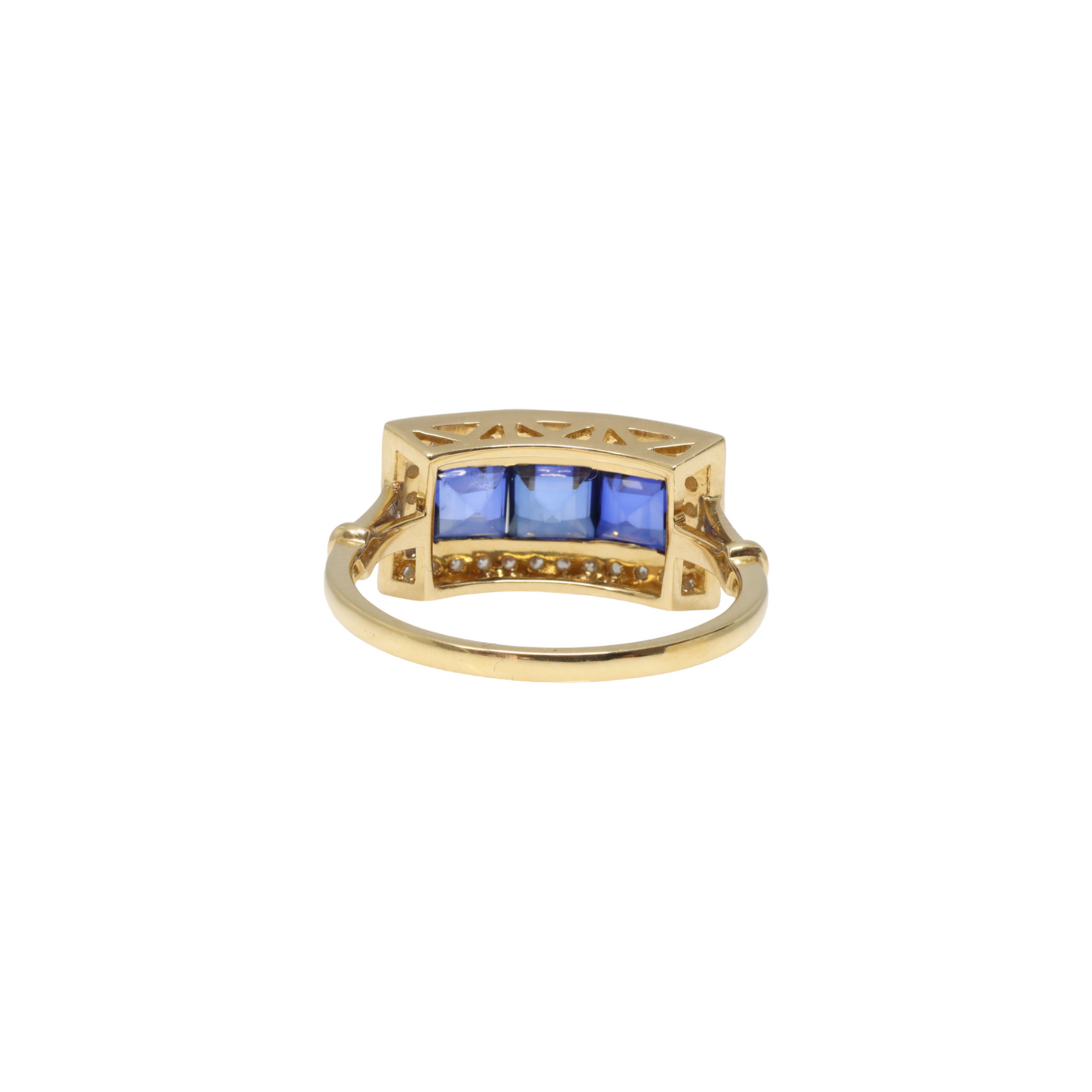 18ct Yellow Gold Sapphire and Diamond ring