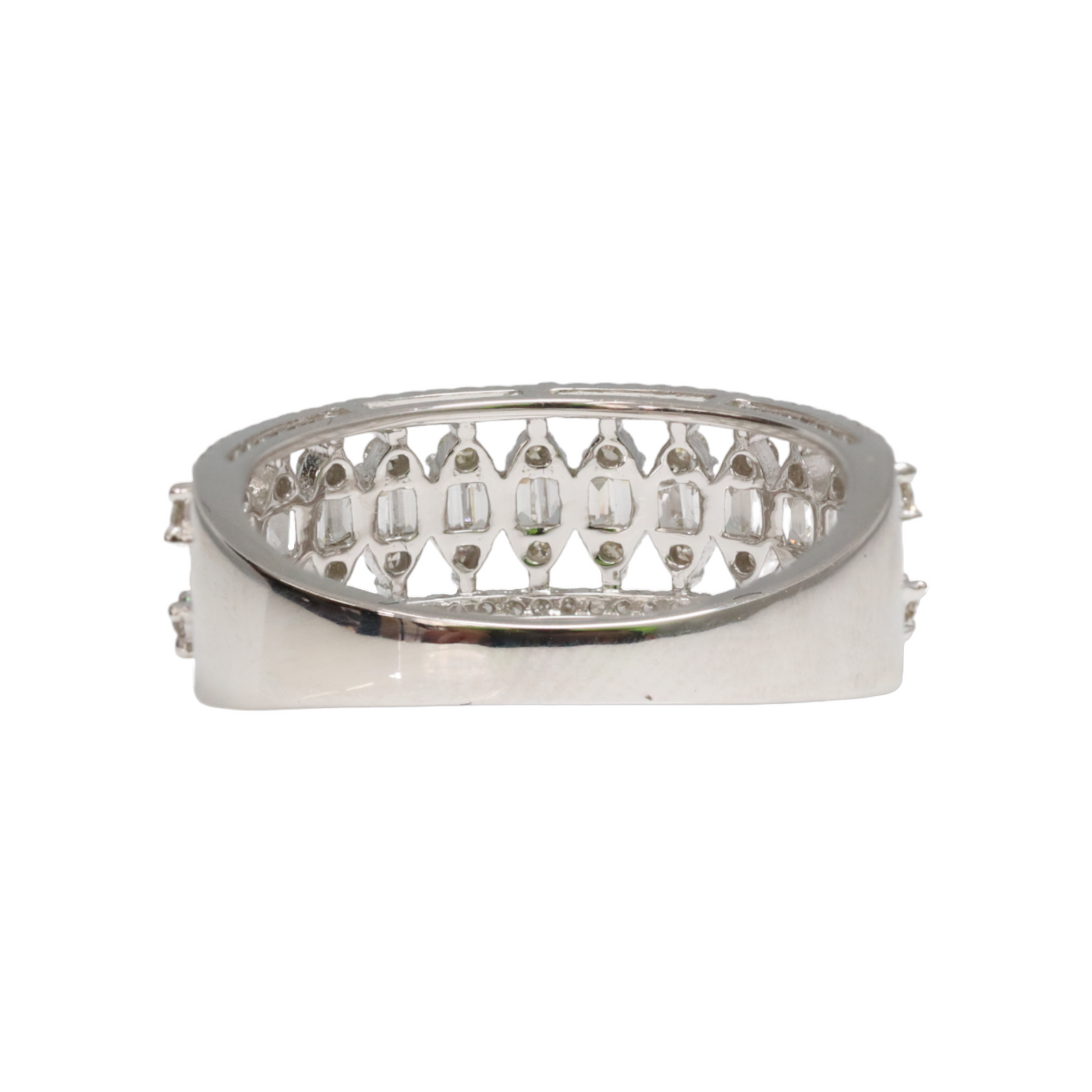 18ct White Gold Diamond Ring
