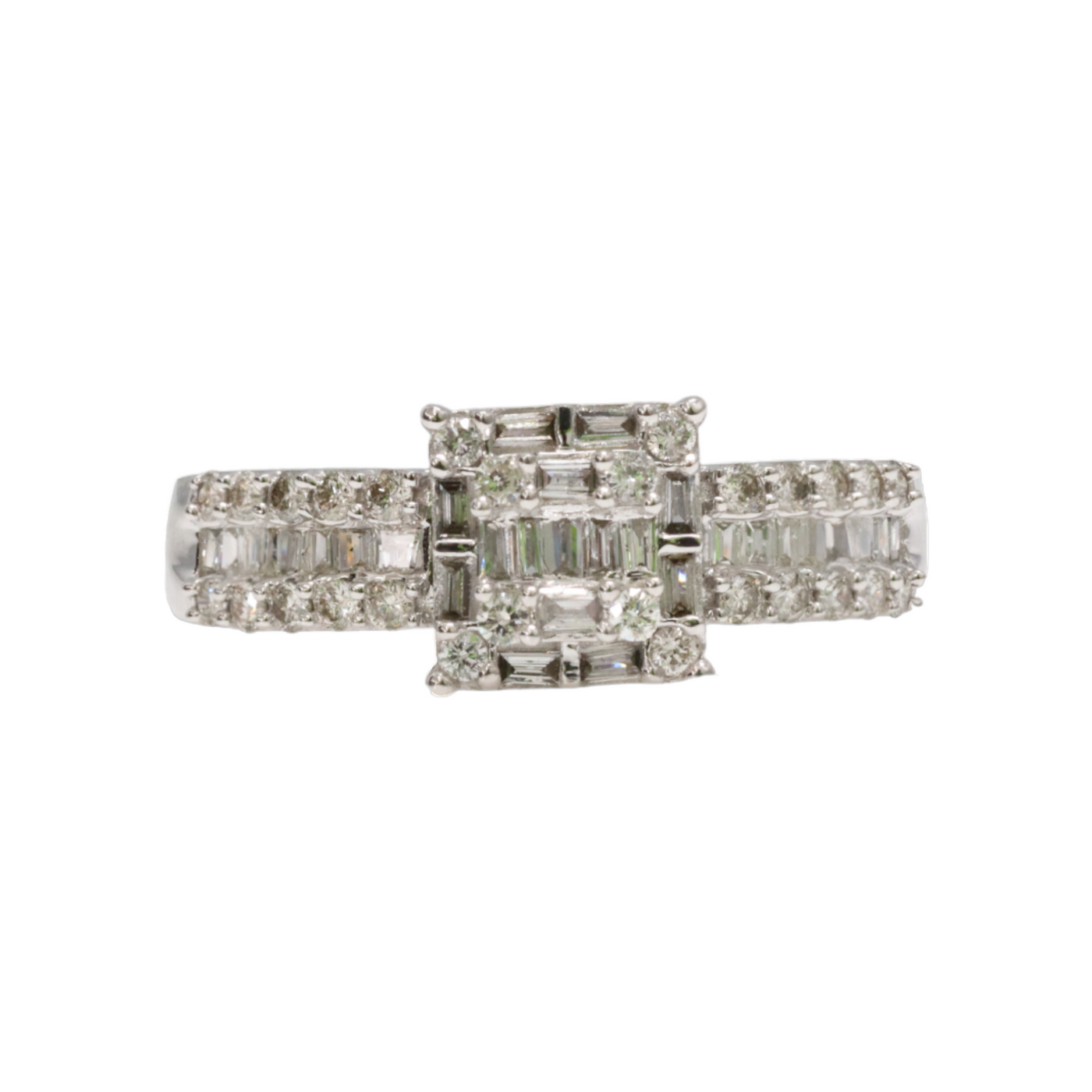 18ct White Gold Diamond Ring.