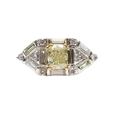 18ct Fancy Diamond ring
