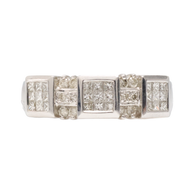 Diamond cluster ring in 18ct WG