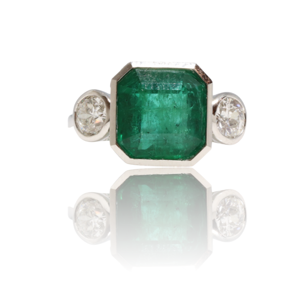 18CT White Gold Emerald and Diamond Ring
