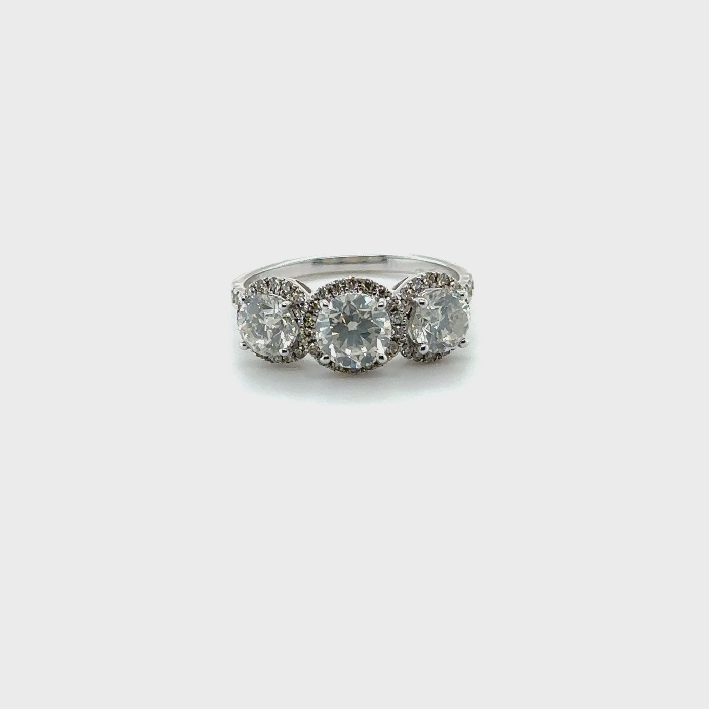 18ct white gold trilogy Diamond dress ring