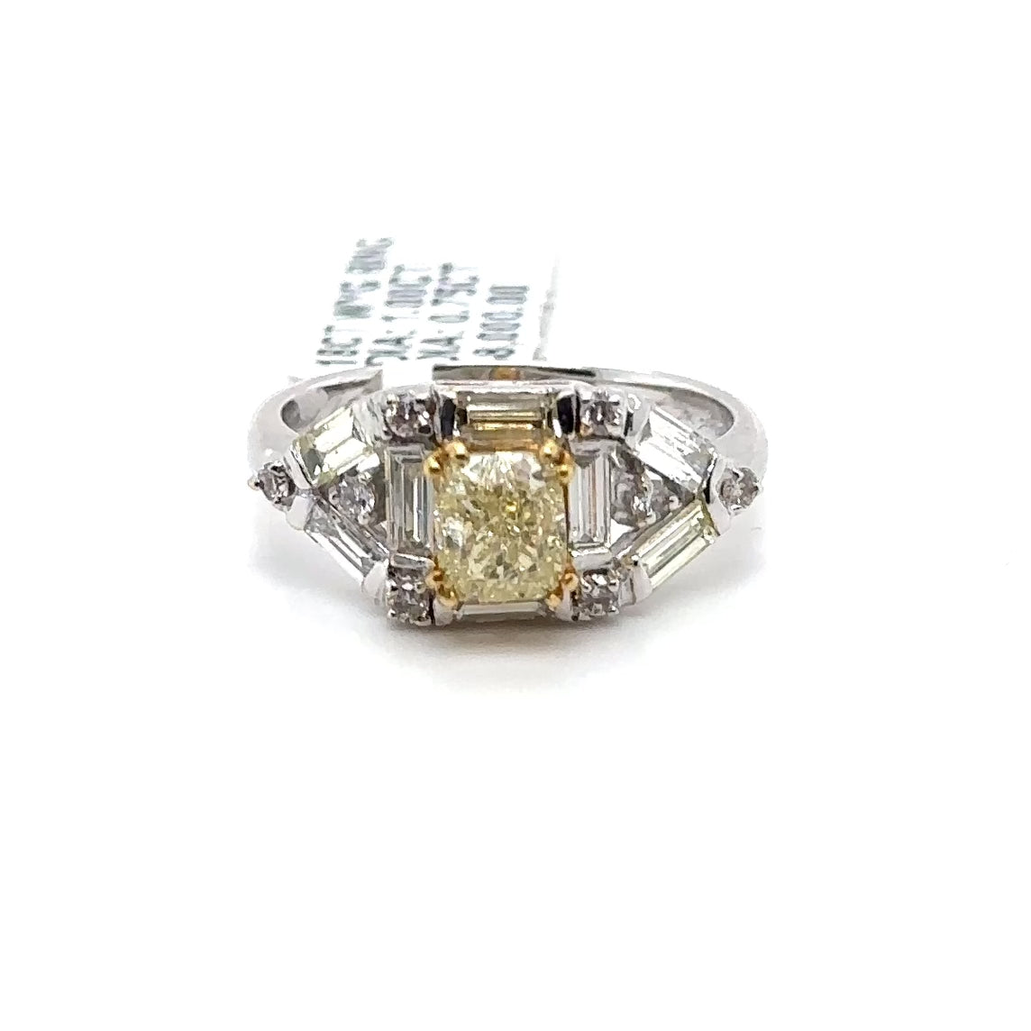 18ct Fancy Diamond ring
