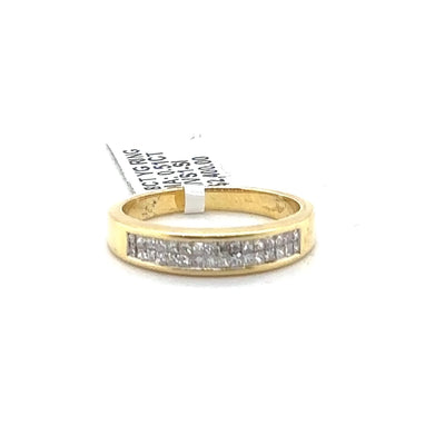 18ct Yellow Gold Princess cut diamond band