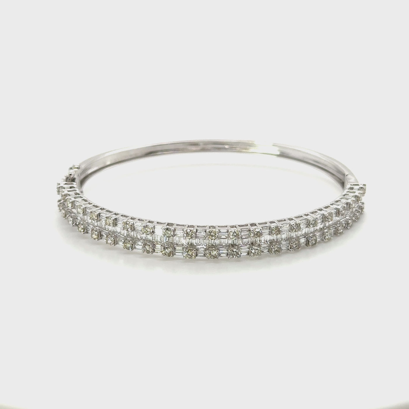 18ct White Gold Diamond Bangle