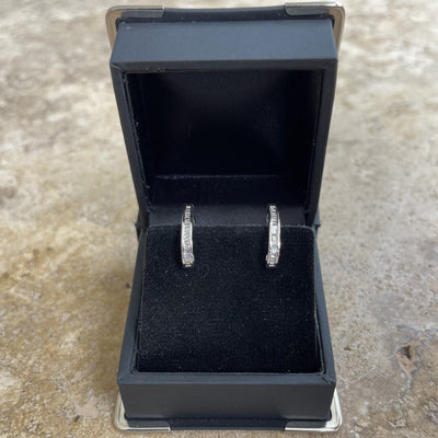 18CT White Gold Diamond Earrings