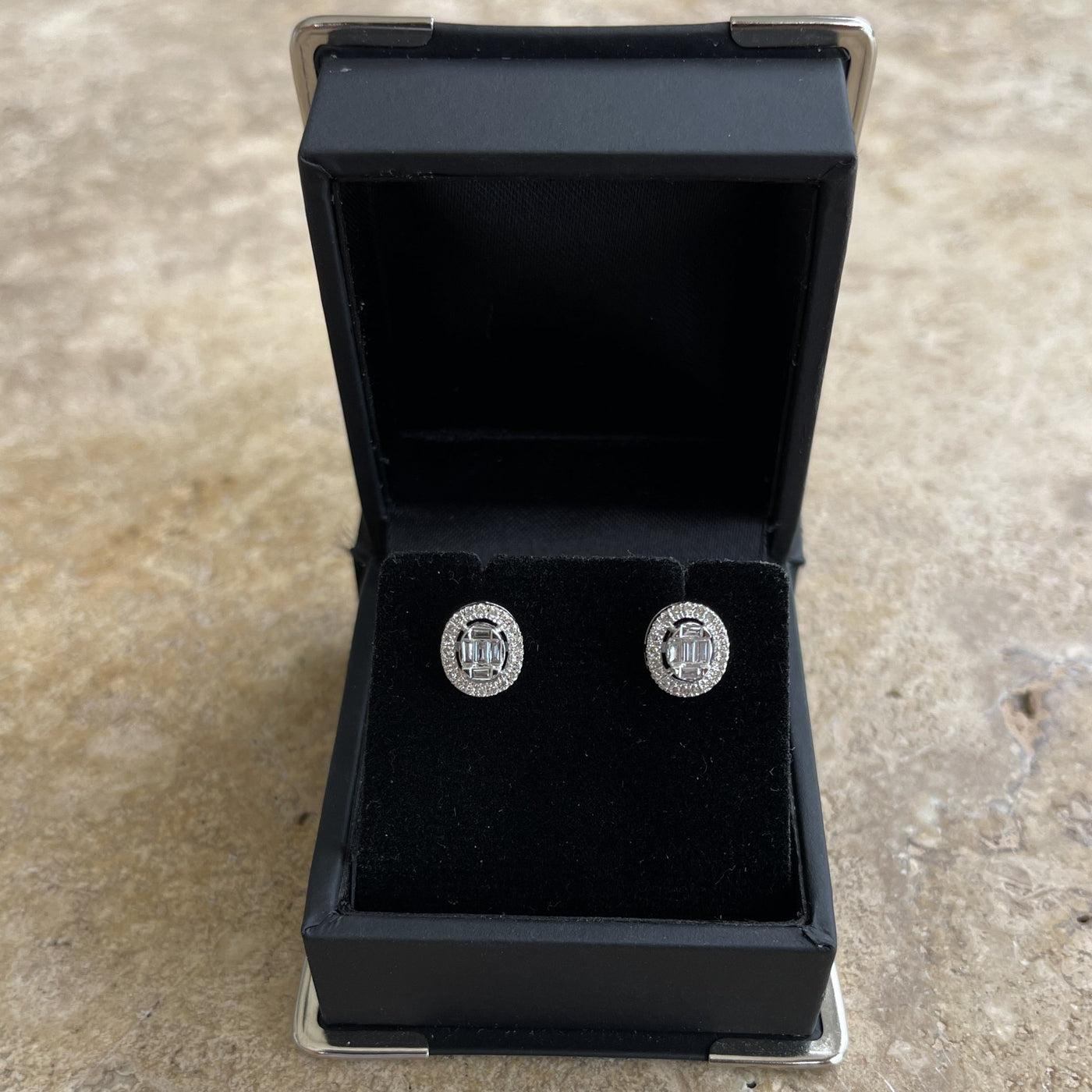 18CT White Gold Diamond Stud Earrings