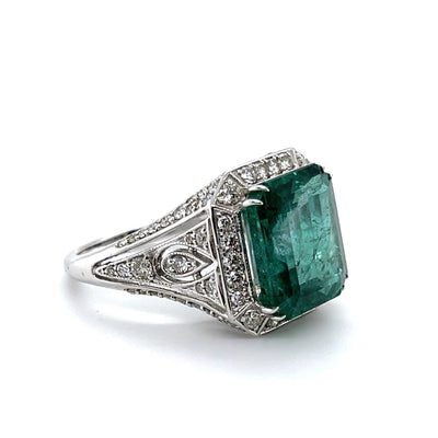18CT White Gold Emerald and Diamond Ring