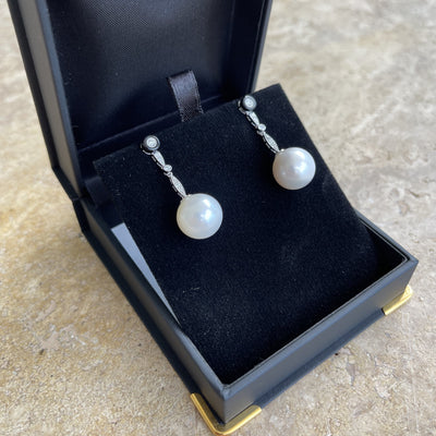 18CT White Gold Pearl and Diamond Pierced Drop earrings