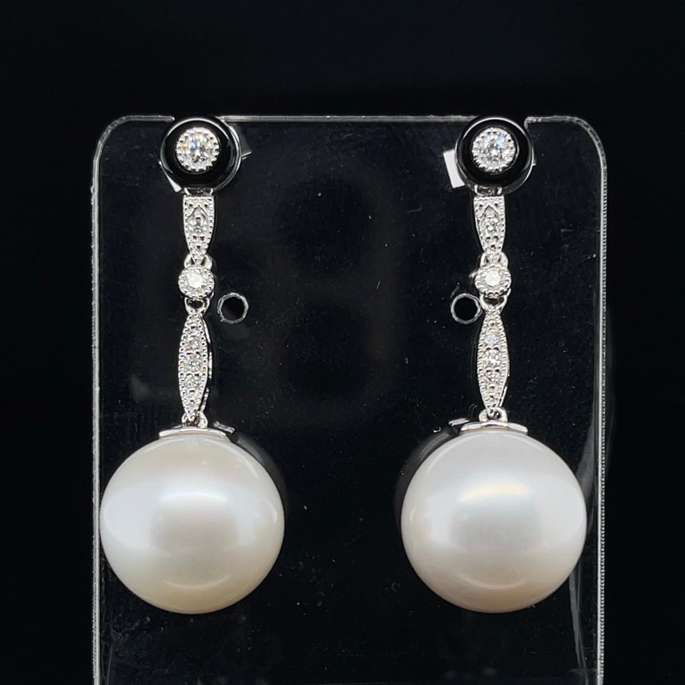 18CT White Gold Pearl and Diamond Pierced Drop earrings