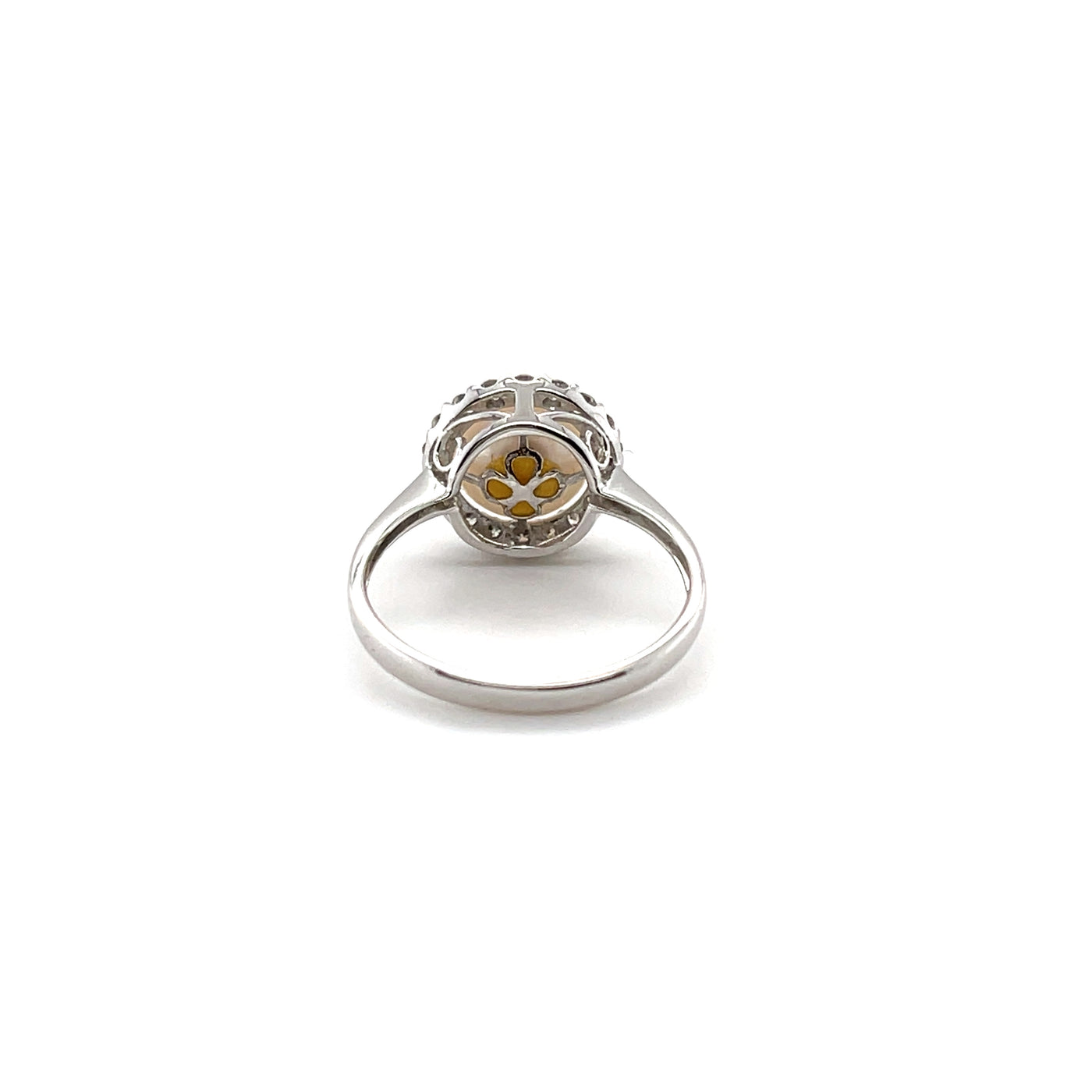 18CT White Gold Pearl and Diamond Ring