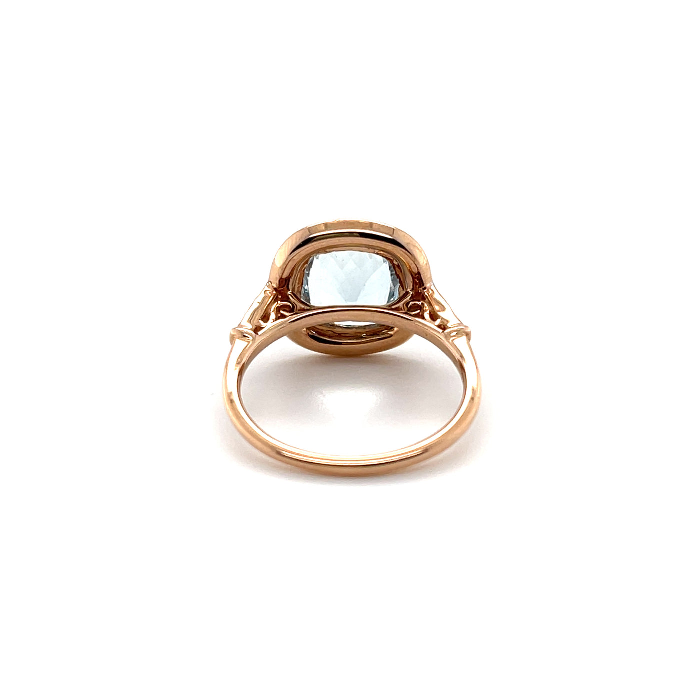 18CT Yellow Gold Aquamarine and Diamond Ring