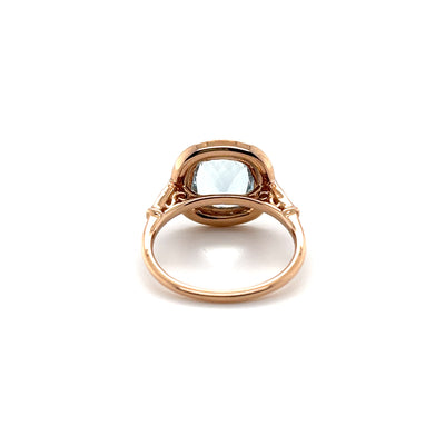 18CT Yellow Gold Aquamarine and Diamond Ring