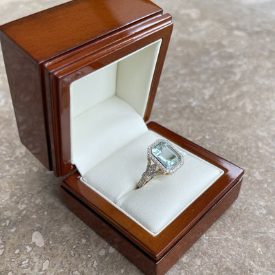 18CT Yellow Gold Aquamarine and Diamond Ring