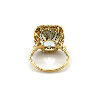 18CT Yellow Gold Aquamarine and Diamond Ring