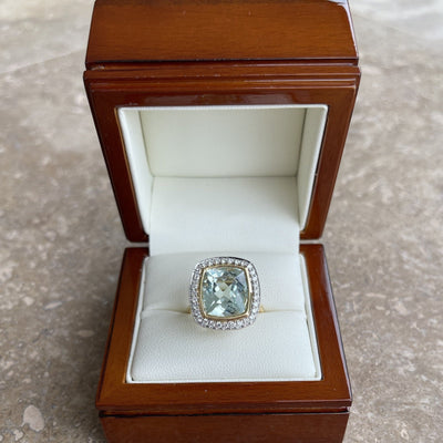 18CT Yellow Gold Aquamarine and Diamond Ring