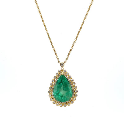18CT Yellow Gold Colombian Emerald and Diamond Necklace