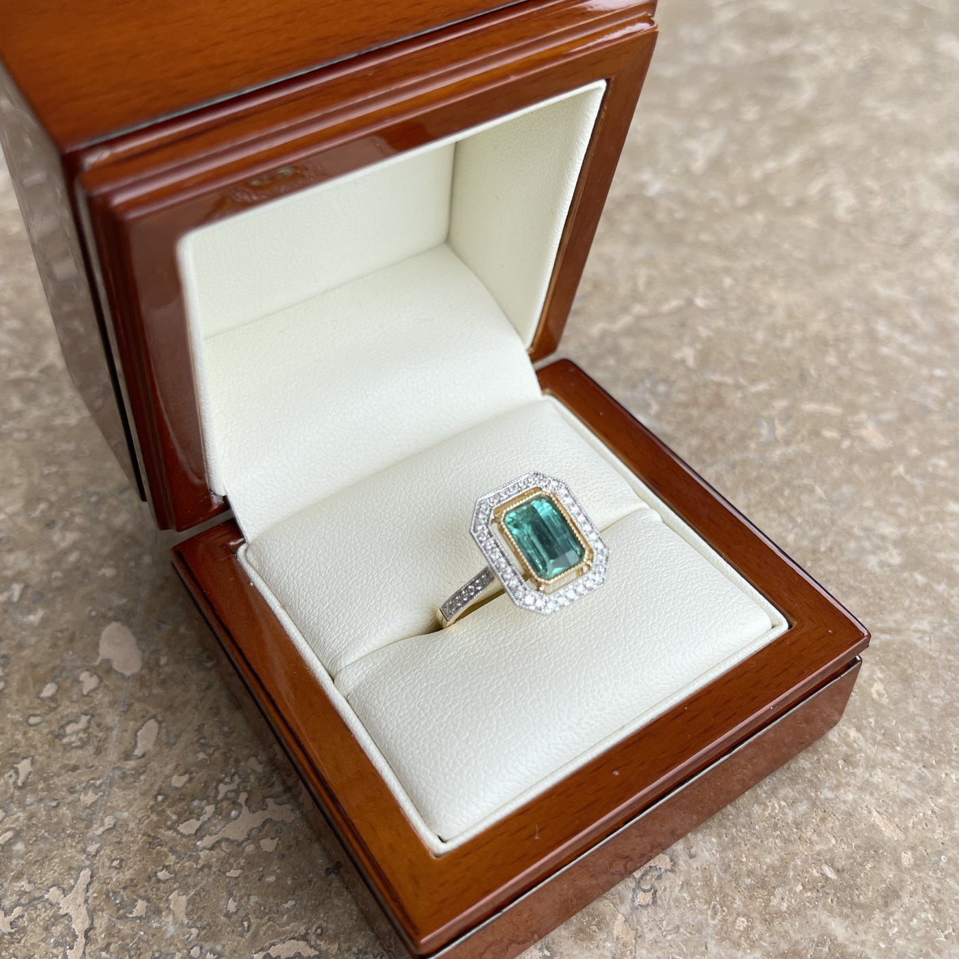 18CT Yellow Gold Colombian Emerald and Diamond ring
