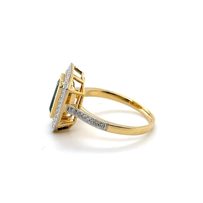 18CT Yellow Gold Colombian Emerald and Diamond ring