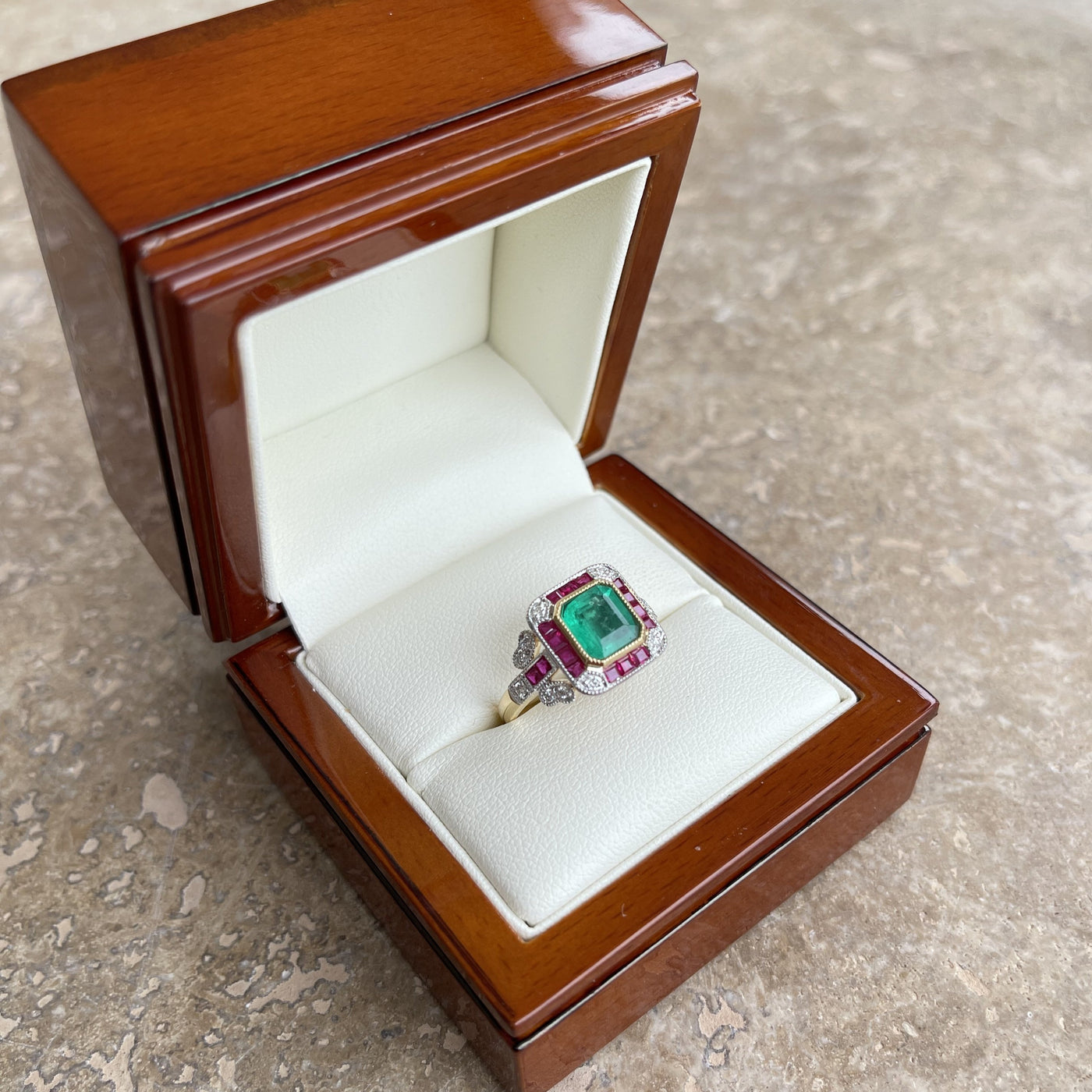 18CT Yellow Gold Colombian Emerald and Ruby Ring