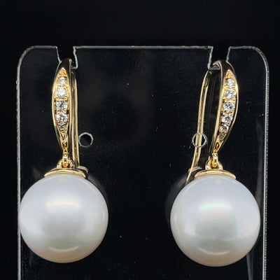 18CT Yellow Gold Pearl and Diamond Earrings