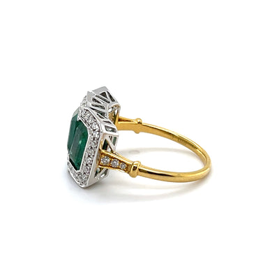 18CT Yellow Gold Trilogy Emerald and Diamond Ring