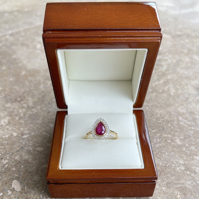 18CT Yellow Gold (NO HEAT) Pear Ruby and Diamond ring