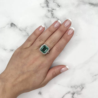 18CT White Gold Emerald and Diamond Ring