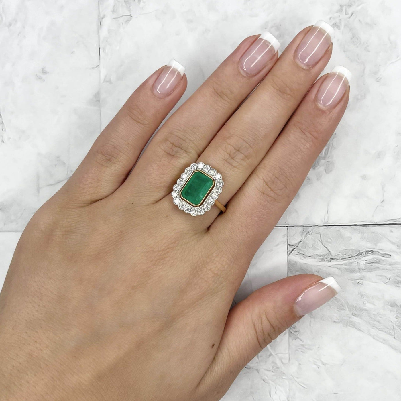 18CT Yellow Gold Colombian Emerald and Diamond ring