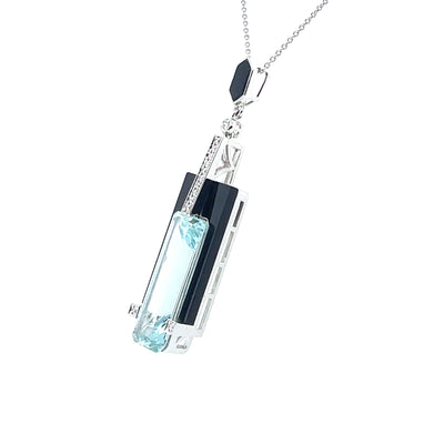 18CT white gold Aquamarine and Onyx pendant and necklace