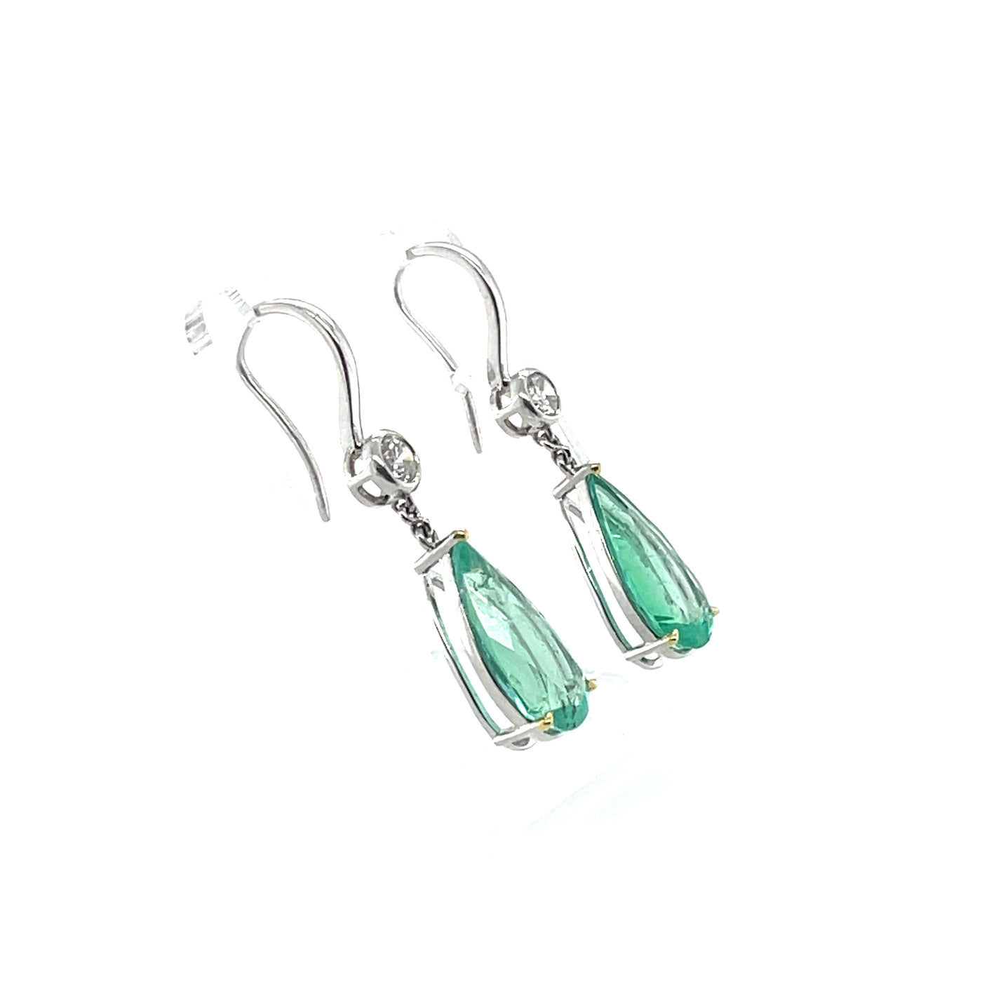 18CT white gold colombian emerald and diamond earring
