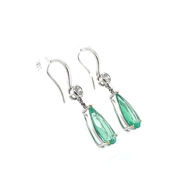 18CT white gold colombian emerald and diamond earring