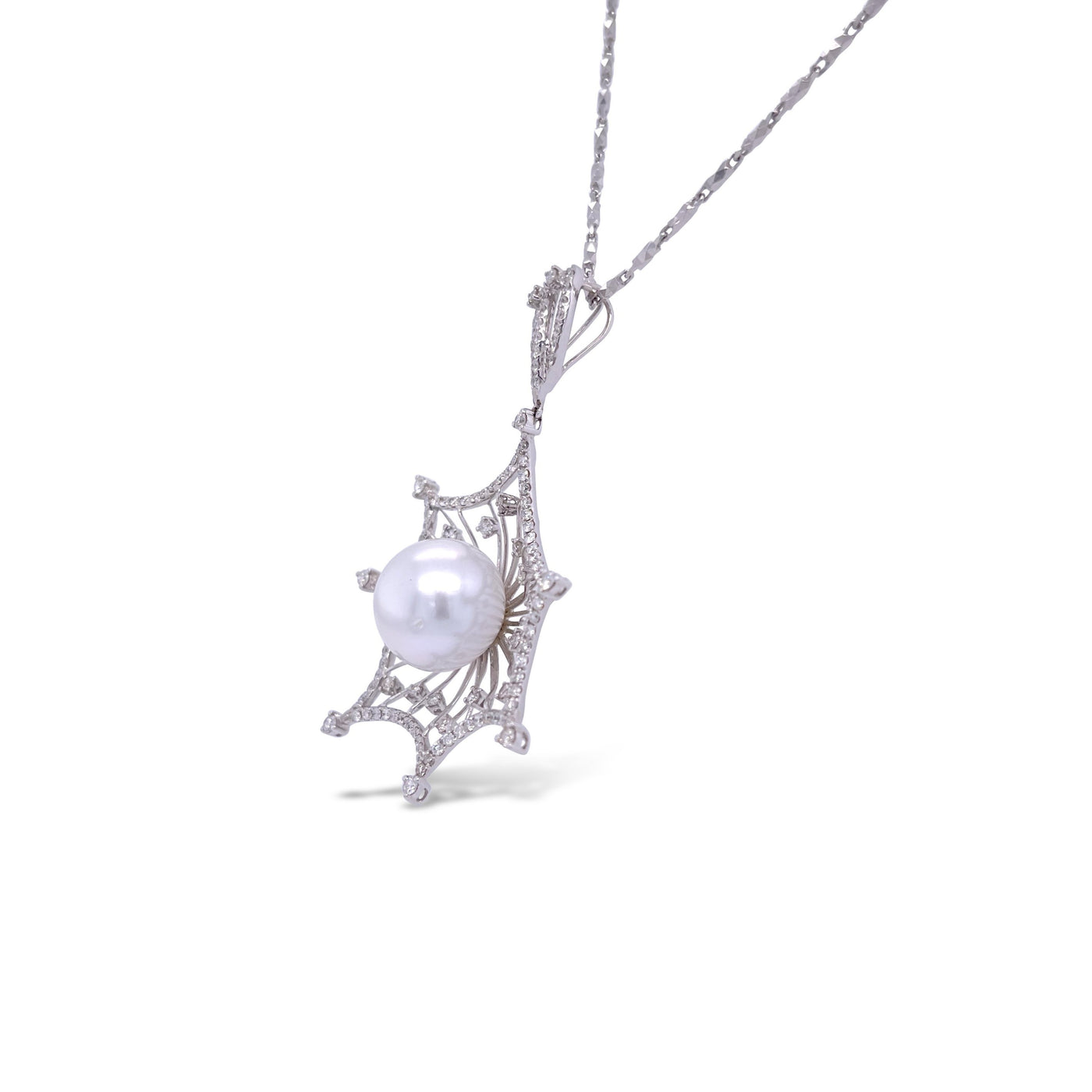 18CT white gold diamond and pearl necklace and pendant