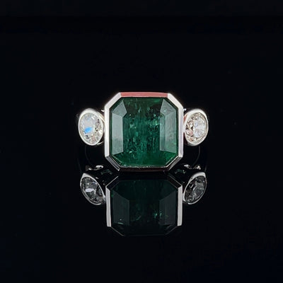 18CT White Gold Emerald and Diamond Ring