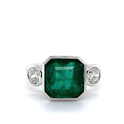 18CT White Gold Emerald and Diamond Ring