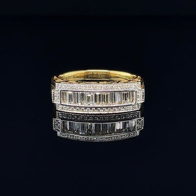 18CT Yellow Gold Tapered Diamond baguette Ring