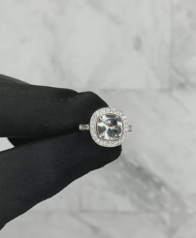 18CT Yellow Gold Aquamarine and Diamond Ring
