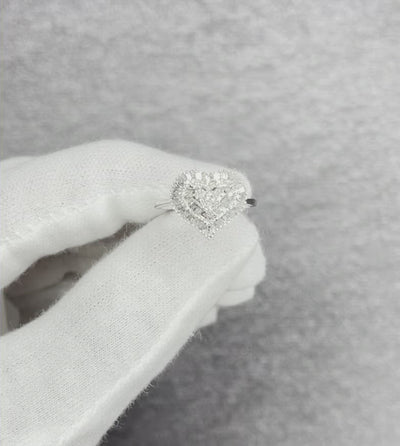 18CT White Gold Heart Diamond Ring