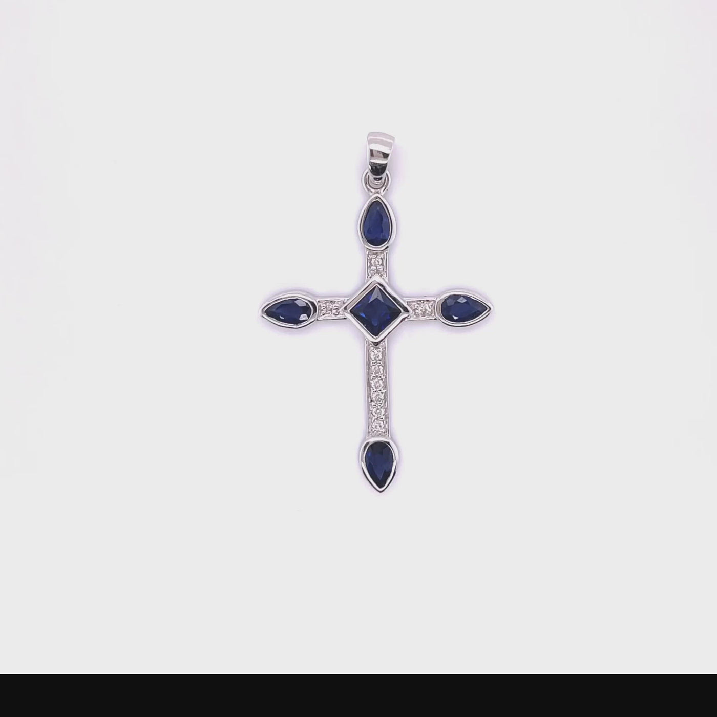18CT White Gold Kyanite and Diamond Pendant