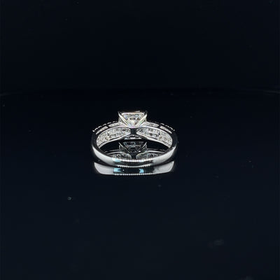 'Evelyn' 18ct white gold diamond ring