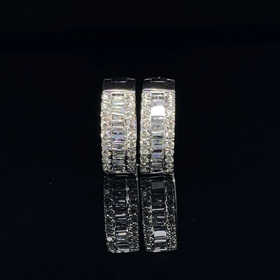 18CT White Gold Diamond Earrings