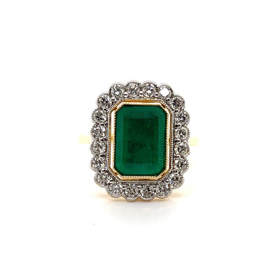 18CT Yellow Gold Colombian Emerald and Diamond ring