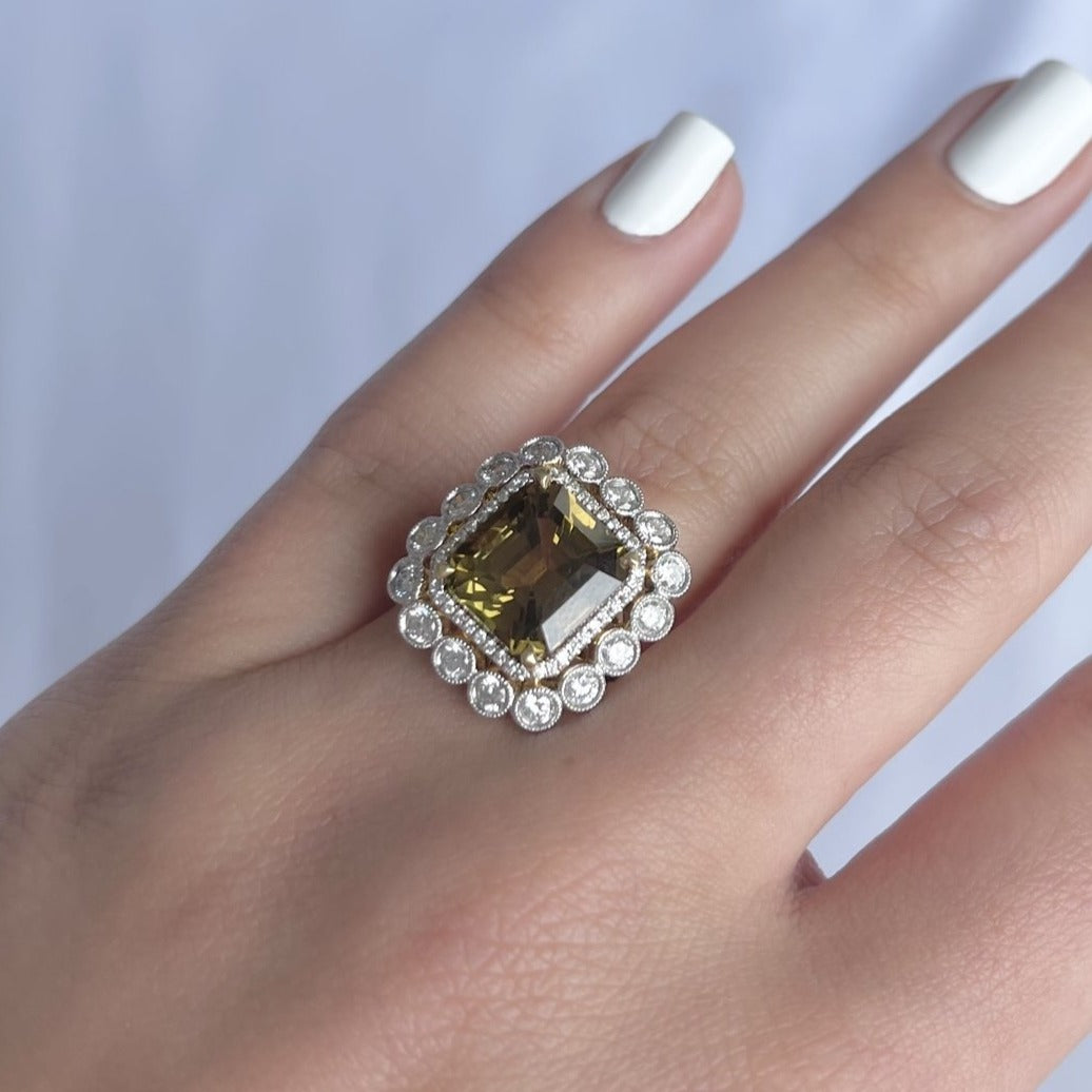 18CT yellow gold chrysoberyl (Natural Alexandrite) and diamond ring GIA CERTIFIED