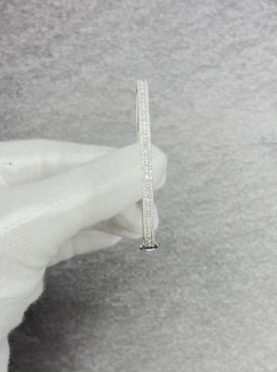 18CT White Gold Diamond Tapered Baguette Hinged Bangle